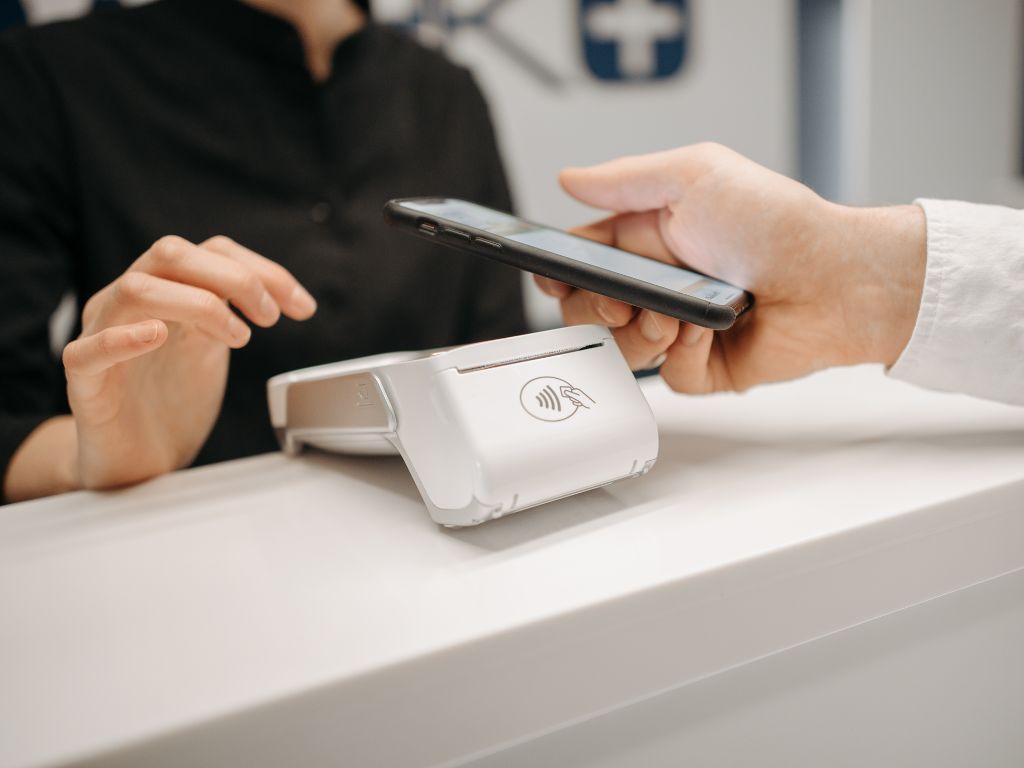 How to Pay for a Car at a Dealership